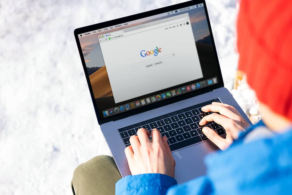 Illustrati Pengguna Akses Google Foto pexelsphoto6963740 - CATANFA