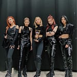 Itzy with black outfit foto instagram itzyall in us